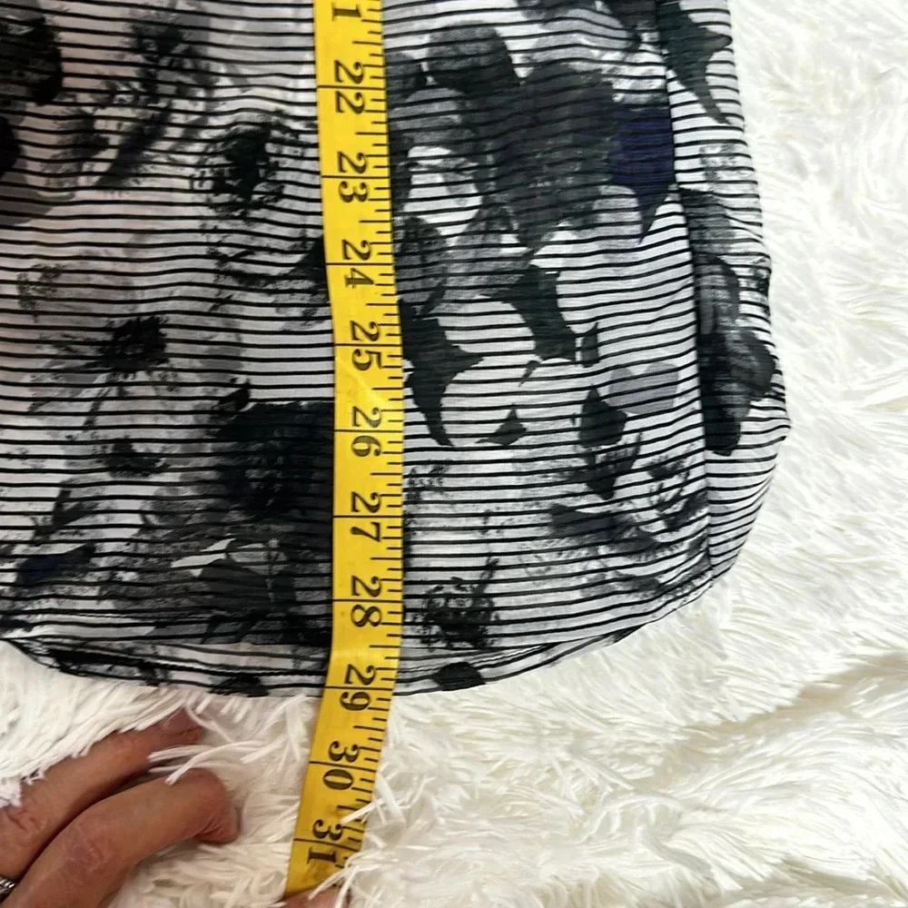 Maurice Semi Sheer Floral Top - Picture 5 of 7